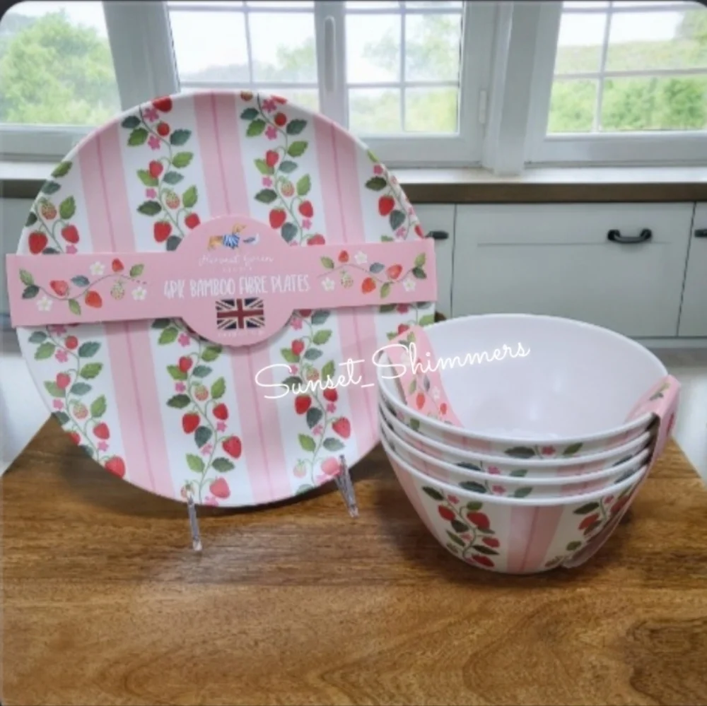 8pc Harvest Green Studio Strawberry Blossom Eco Melamine Dinner Plate & Bowl Set